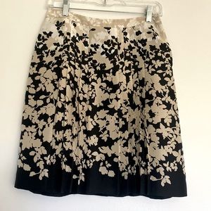 Fall skirt
